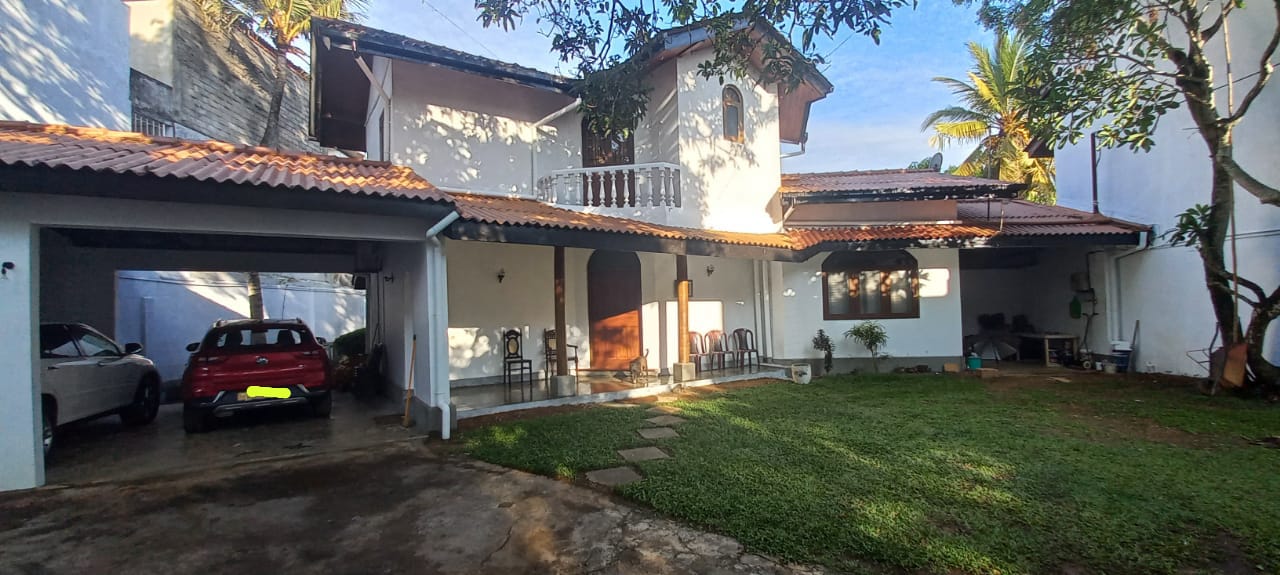 28p Land With House Sale Rajagiriya