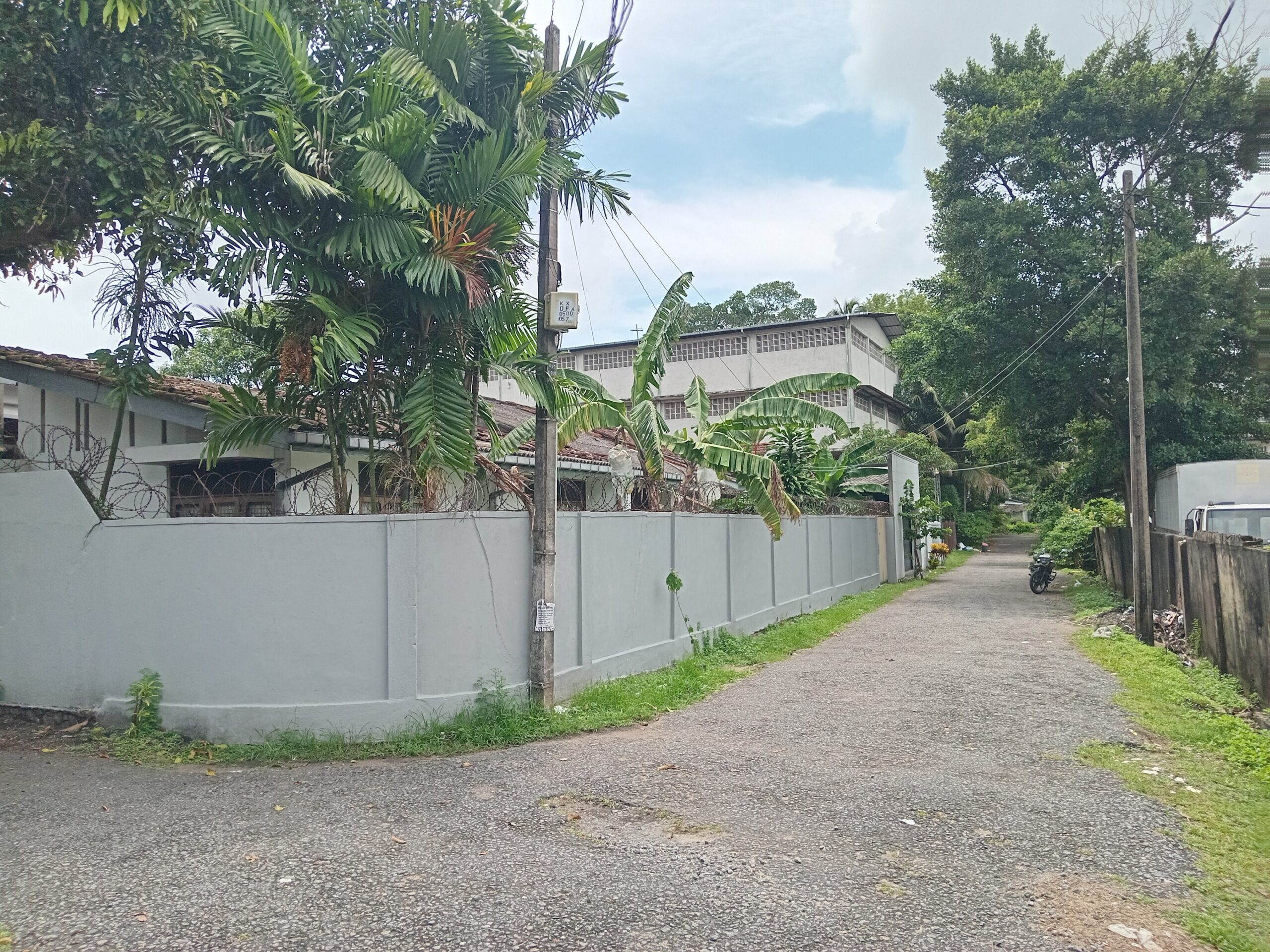 Single Storey House  for Sale in Ethul Kotte