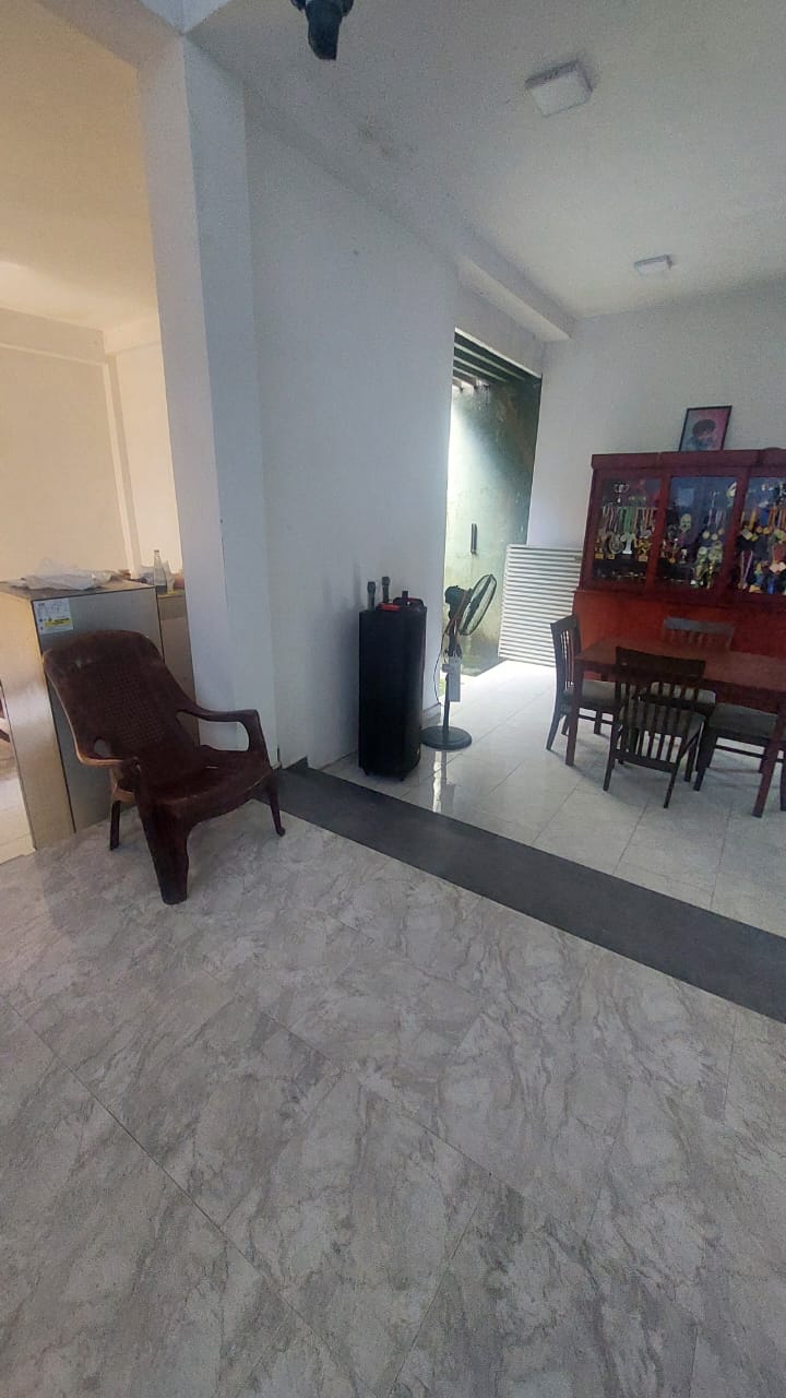 Land for sale in Madinnagoda Rajagiriya with a House